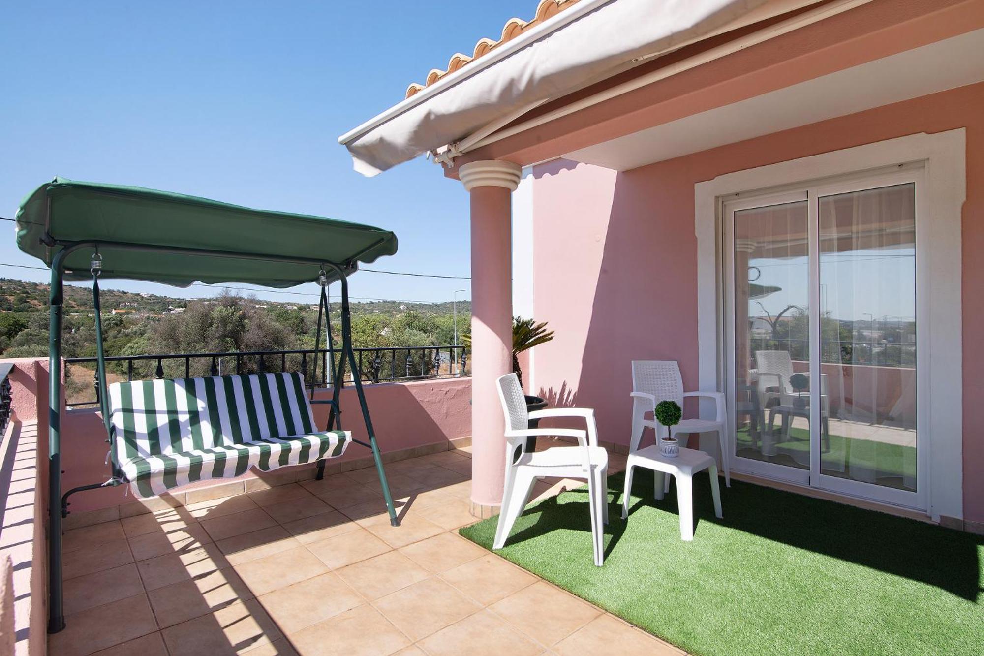 J R Dream House Quarteira